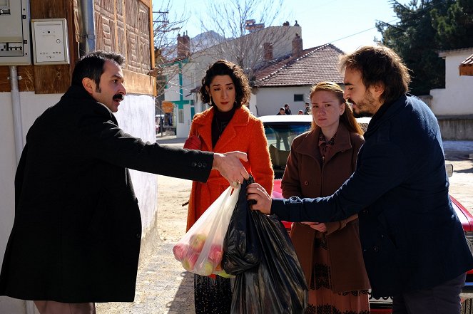 Gönül Dağı - O Bilinmez Diyar - Do filme - Eser Eyüboğlu