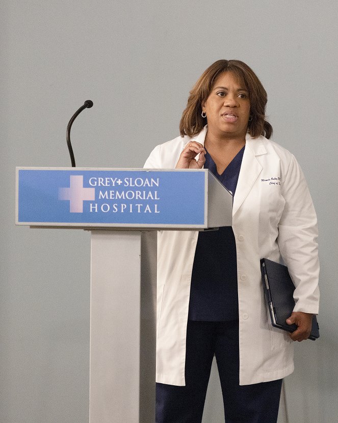 Grey's Anatomy - Living in a House Divided - Photos - Chandra Wilson