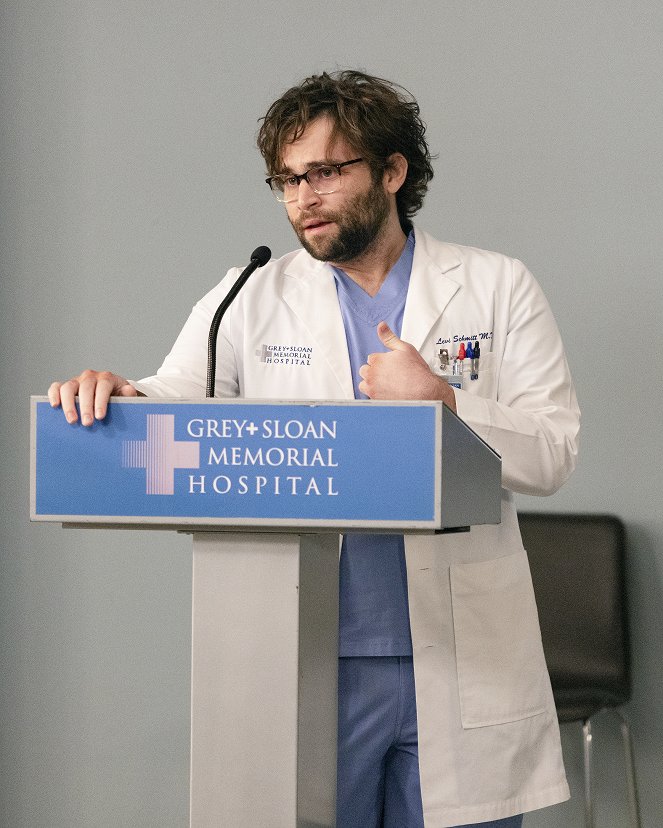 Grey's Anatomy - Living in a House Divided - Photos - Jake Borelli