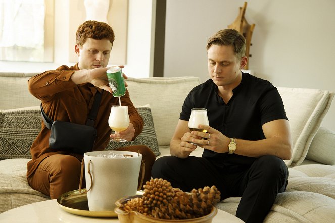 Made for Love - I Want a New Life - Van film - Caleb Foote, Billy Magnussen