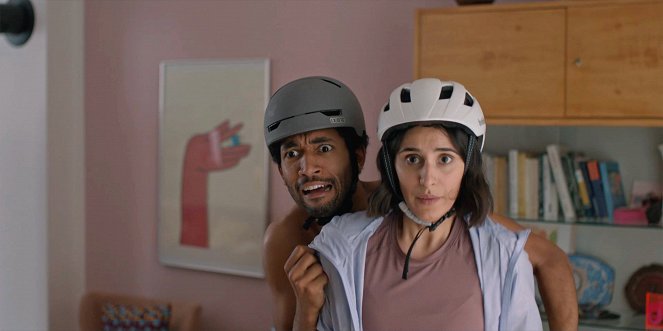 Doppelhaushälfte - Die Kamera - Film - Benito Bause, Maryam Zaree