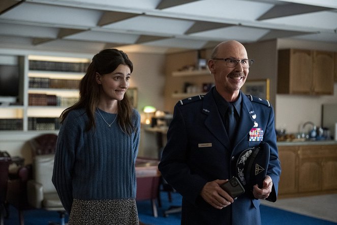 Space Force - Season 2 - The Inquiry - Photos - Diana Silvers, Don Lake