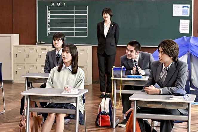 Doragon-zakura - Z filmu - Sara Minami, Sara Šida, Masami Nagasawa, Kanata Hosoda, Kaito Takahaši