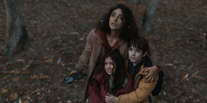 Invasion - Plein d'étoiles - Film - Golshifteh Farahani, Tara Moayedi, Azhy Robertson