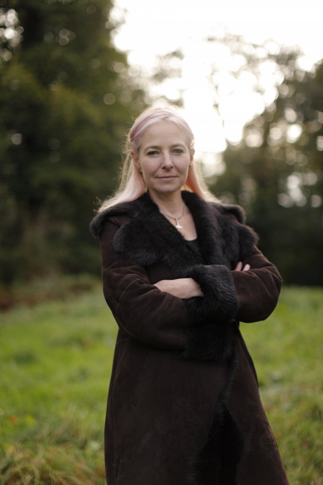 Curse of the Ancients with Alice Roberts - Do filme