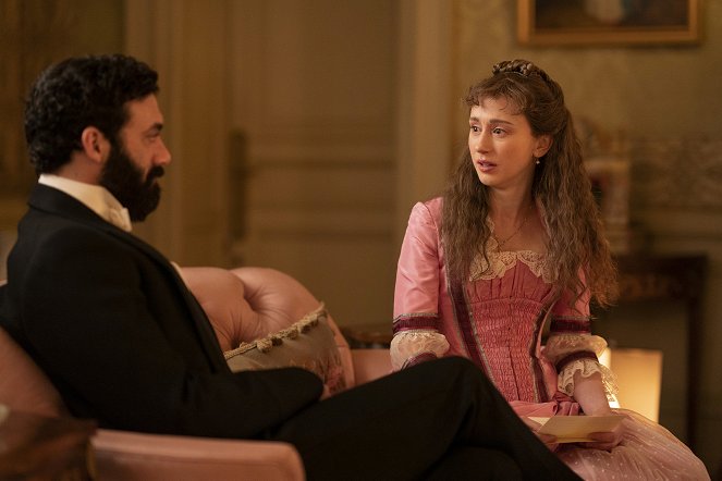The Gilded Age - Heads Have Rolled for Less - Van film - Taissa Farmiga
