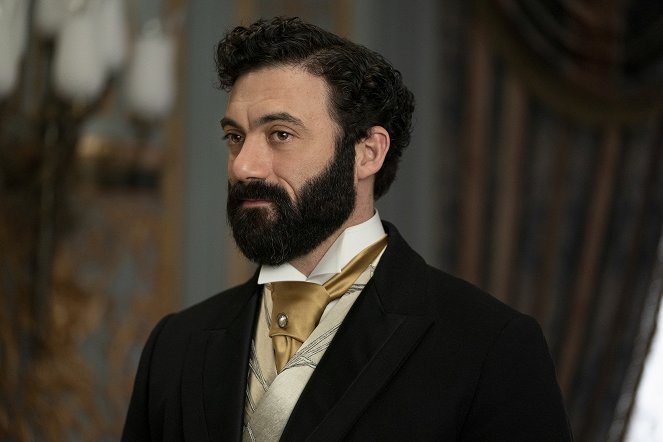 The Gilded Age - Heads Have Rolled for Less - Van film - Morgan Spector