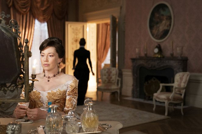 The Gilded Age - Irresistible Change - Photos - Carrie Coon