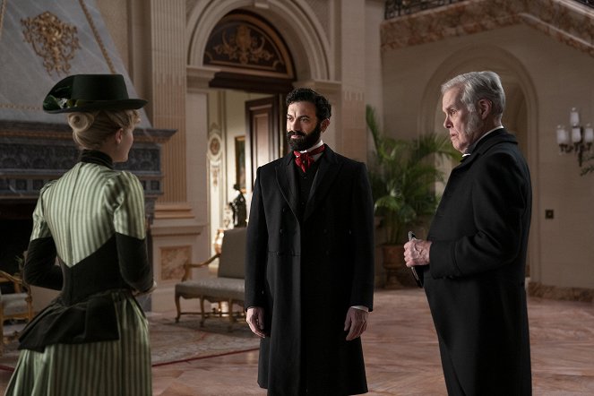 The Gilded Age - Tucked Up in Newport - Photos - Morgan Spector, Jack Gilpin