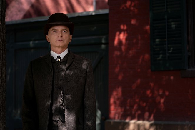 The Gilded Age - Tucked Up in Newport - Photos - Michael Cerveris
