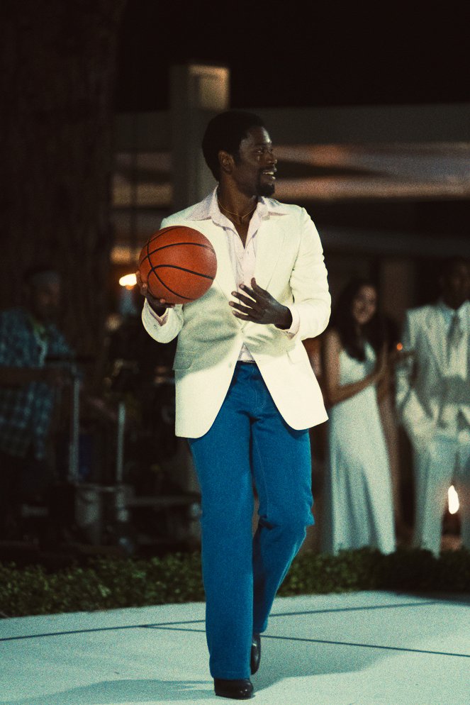 Lakers: Vzostup dynastie - The Swan - Z filmu - Quincy Isaiah