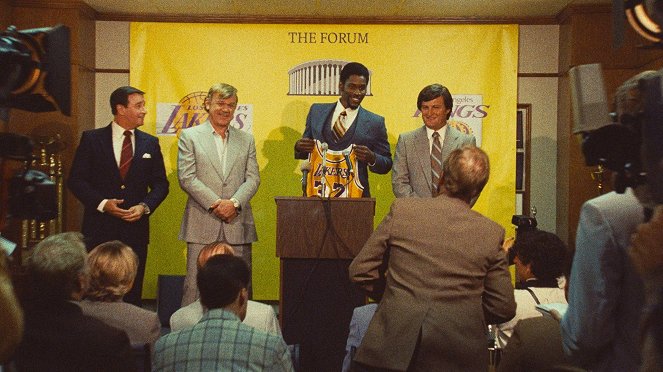 Winning Time: Aufstieg der Lakers-Dynastie - The Swan - Filmfotos - John C. Reilly, Quincy Isaiah, Jason Clarke