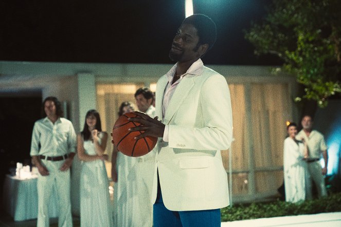 Lakers: Vzostup dynastie - The Swan - Z filmu - Quincy Isaiah