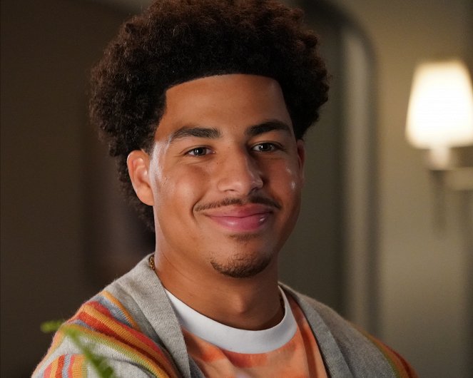 Black-ish - And the Winner Is... - Van film - Marcus Scribner