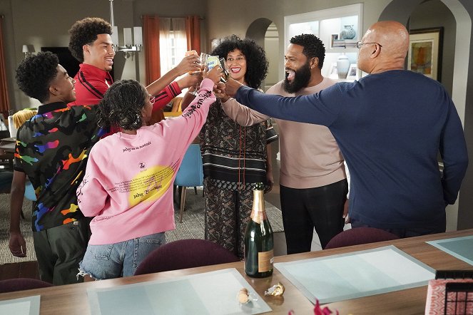 Black-ish - And the Winner Is... - Photos - Miles Brown, Marcus Scribner, Tracee Ellis Ross, Anthony Anderson
