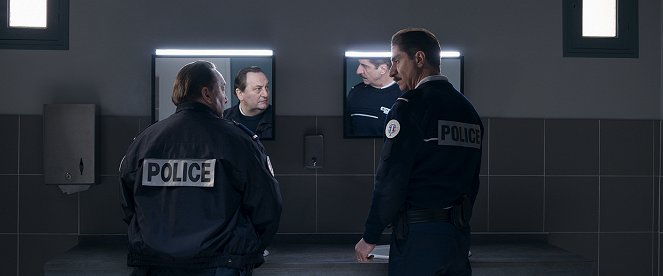 Un policía desaparece - De la película - Patrick d'Assumçao, Simon Abkarian