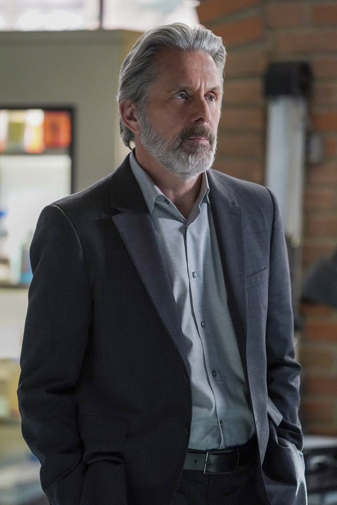 NCIS: Naval Criminal Investigative Service - Thick As Thieves - Van film - Gary Cole