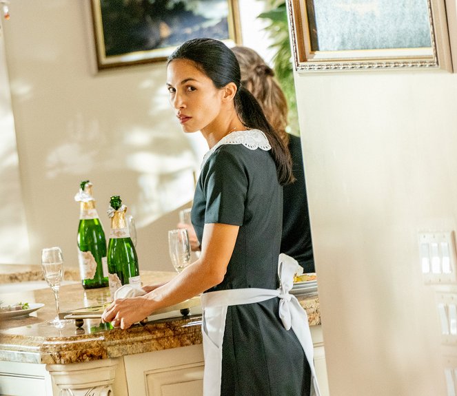 The Cleaning Lady - Legacy - Filmfotos - Elodie Yung