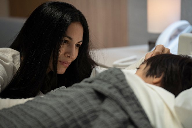 The Cleaning Lady - Coming Home Again - Filmfotos - Elodie Yung