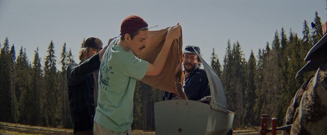 Pohjolan satoa - Filmfotos - Miska Haakana, Jussi Puhakka