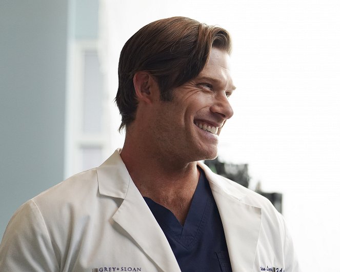 Grey's Anatomy - Season 18 - Put the Squeeze on Me - Photos - Chris Carmack