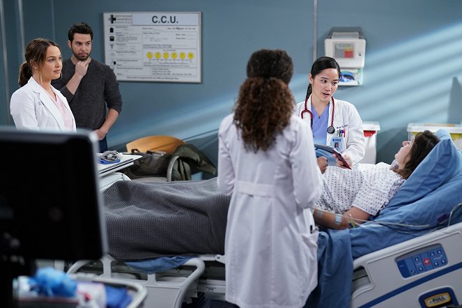 Grey's Anatomy - Season 18 - Put the Squeeze on Me - Van film - Camilla Luddington
