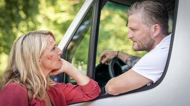 Praxis mit Meerblick - Mutter und Sohn - Van film - Tanja Wedhorn, Bo Hansen