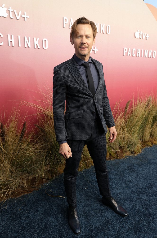 Pačinko - Z akcií - Apple’s "Pachinko" world premiere at The Academy Museum, Los Angeles on March 16, 2022 - Jimmi Simpson
