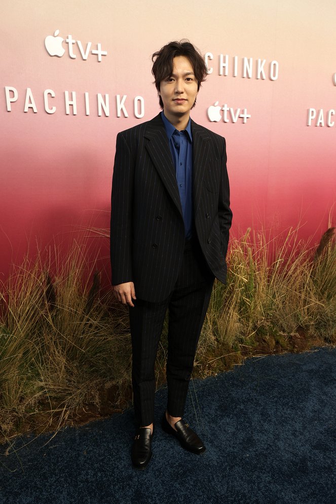 Pačinko - Z akcií - Apple’s "Pachinko" world premiere at The Academy Museum, Los Angeles on March 16, 2022 - Min-ho Lee