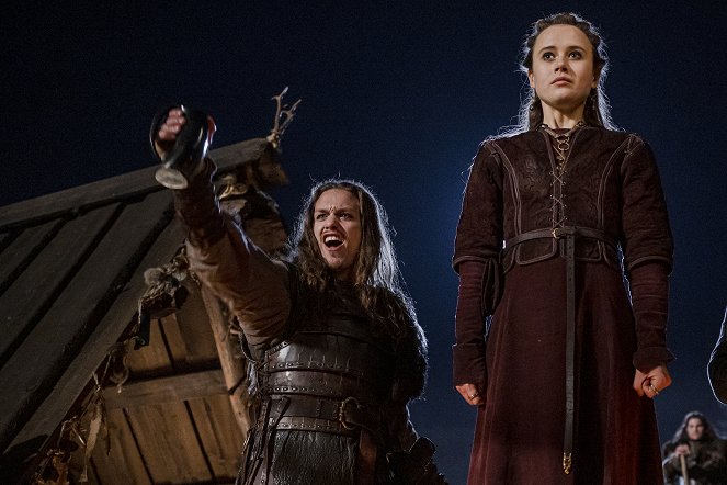 The Last Kingdom - Season 5 - Episode 7 - Photos - Micki Stoltt, Ruby Hartley