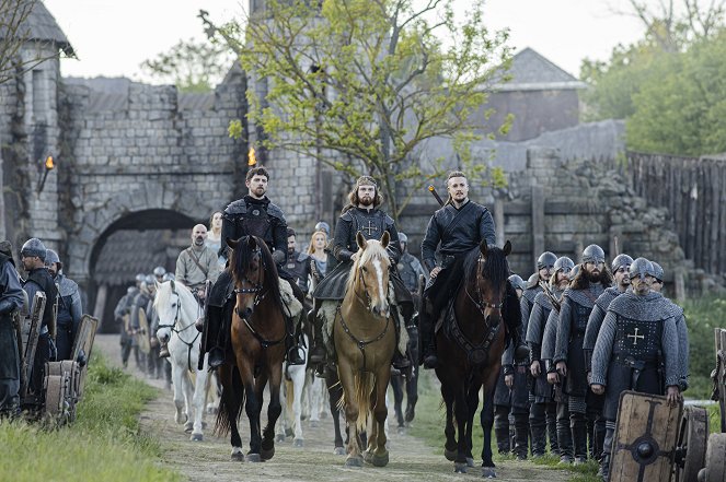 The Last Kingdom - Season 5 - Episode 9 - Photos - James Northcote, Timothy Innes, Alexander Dreymon