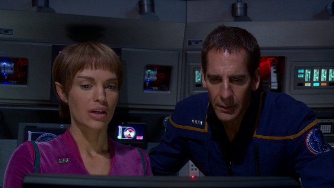 Star Trek: Enterprise - Bound - Photos - Jolene Blalock, Scott Bakula