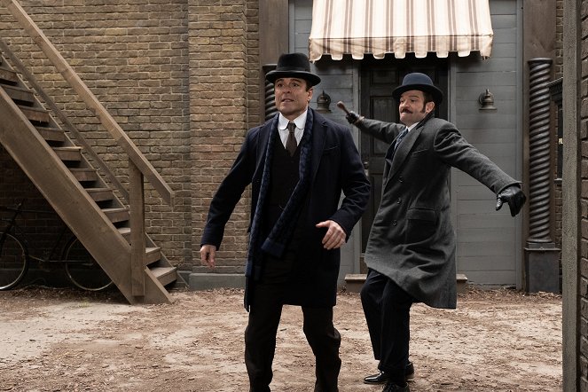 Murdoch Mysteries - Season 15 - The Things We Do for Love: Part 1 - Photos - Yannick Bisson, Brendan Murray