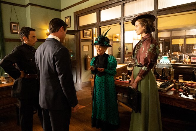 Murdoch Mysteries - Love or Money - Do filme