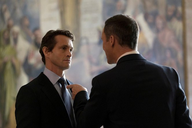 Law & Order - Season 21 - The Right Thing - Photos - Hugh Dancy