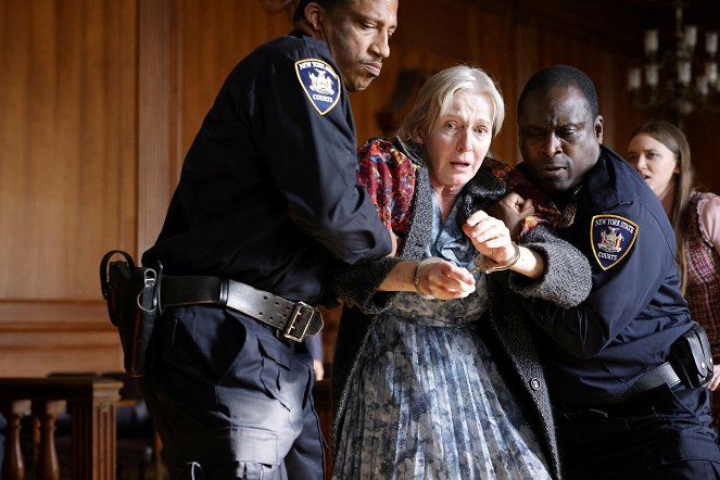 Law & Order: Organized Crime - Ashes to Ashes - Do filme