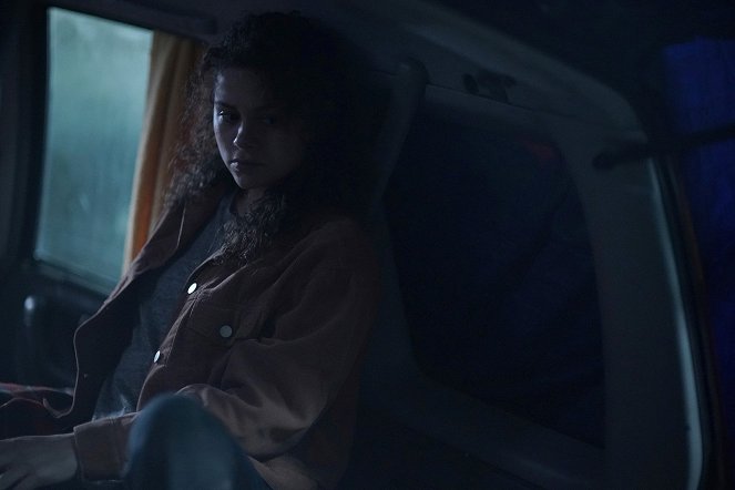 La brea - The New Arrival - Film - Lily Santiago