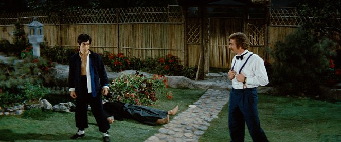 Furia oriental - De la película - Bruce Lee, Robert Baker