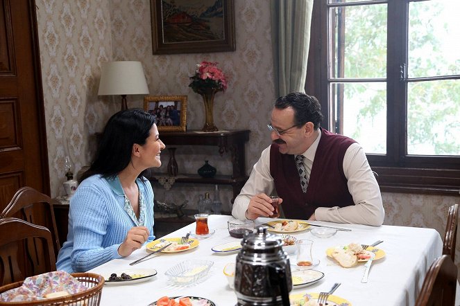 Üç Kız Kardeş - Episode 3 - Kuvat elokuvasta