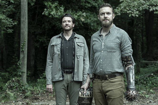 The Walking Dead - Season 11 - Warlords - Photos - Jason Butler Harner, Ross Marquand