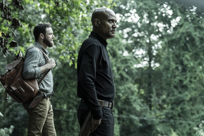 The Walking Dead - Season 11 - Warlords - Photos - Ross Marquand, Seth Gilliam
