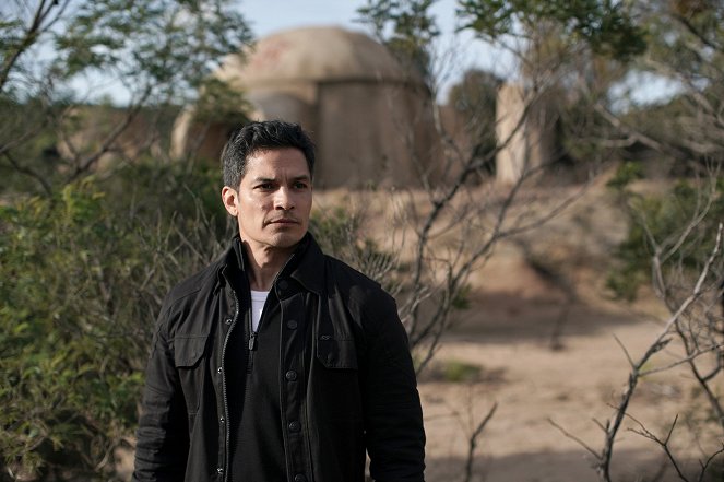 La brea - Season 1 - The Way Home - Photos - Nicholas Gonzalez