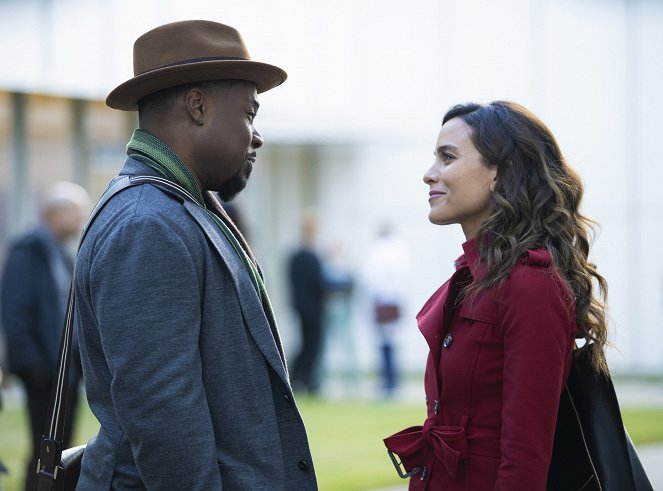 Atlanta Medical - Old Dogs, New Tricks - Filmfotos - Malcolm-Jamal Warner, Maya Stojan