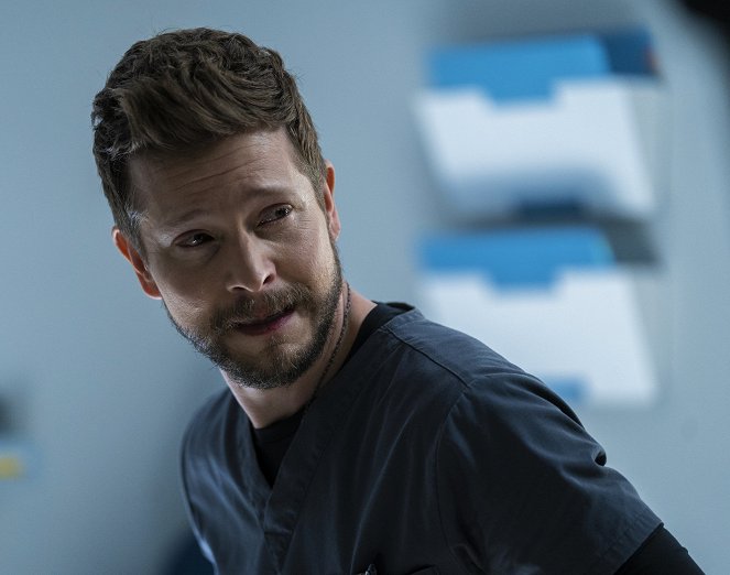 The Resident - He'd Really Like to Put in a Central Line - Photos - Matt Czuchry