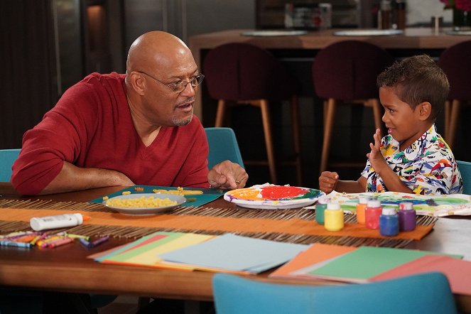 Black-ish - Young, Gifted and Black - De filmes - Laurence Fishburne