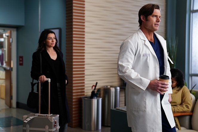 Grey's Anatomy - Die jungen Ärzte - Season 18 - Im Würgegriff - Filmfotos - Caterina Scorsone, Chris Carmack