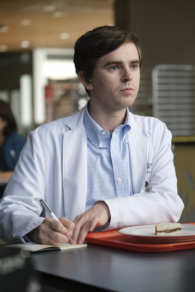 The Good Doctor - Dry Spell - Photos - Freddie Highmore