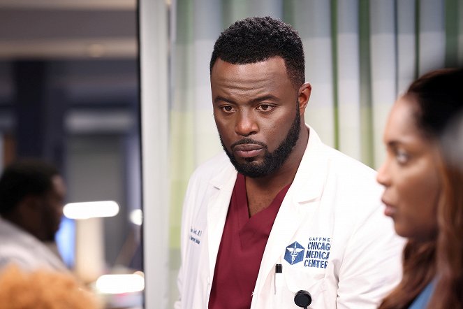 Chicago Med - Season 7 - You Can't Always Trust What You See - Van film - Guy Lockard