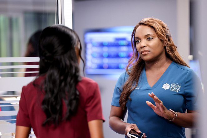 Chicago Med - Season 7 - To Lean in, or to Let Go - Photos - Marlyne Barrett