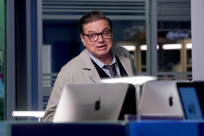 Chicago Med - Season 7 - Be the Change You Want to See - Z filmu - Oliver Platt